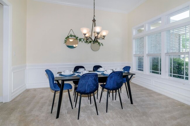 Building Photo - 5697 Burnside Cir