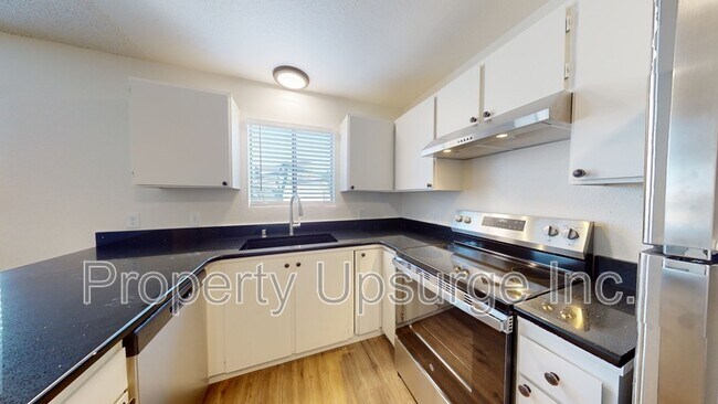 Building Photo - 1230 Canby Rd