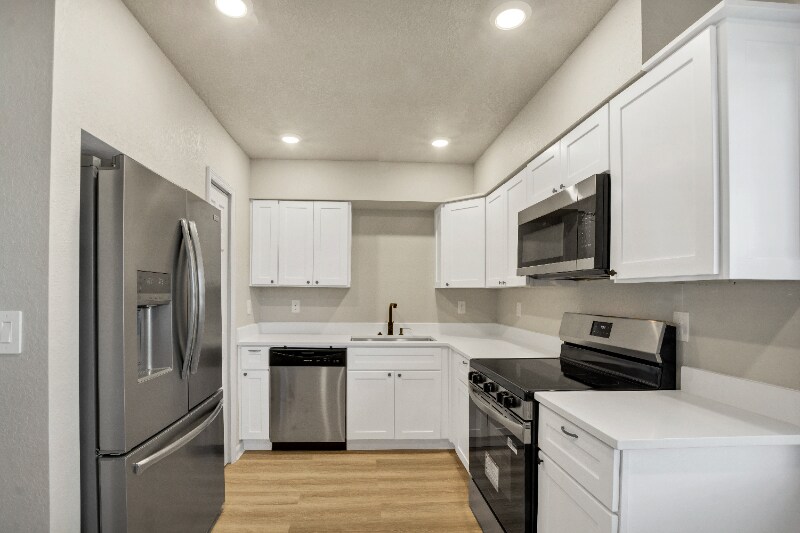 Building Photo - 739 Ellerbe Way