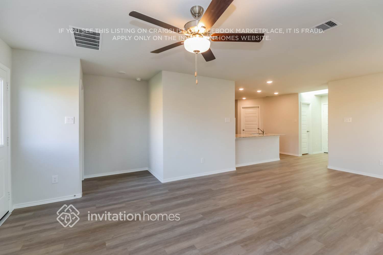 Building Photo - 10911 Heliosphere Wy