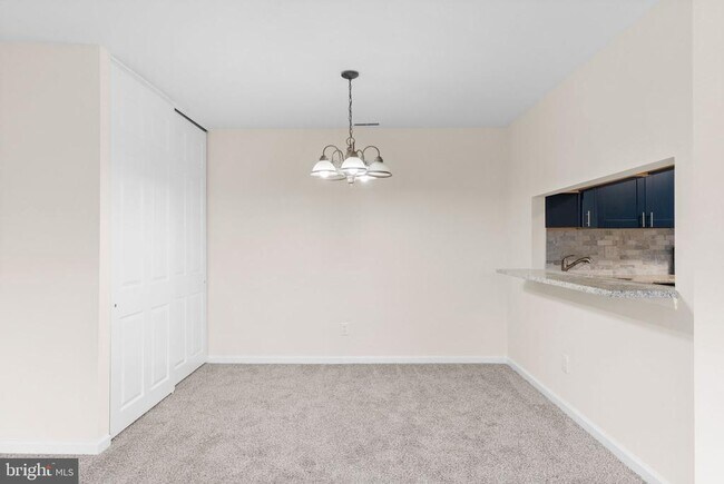 Building Photo - 408 Stockton Ct