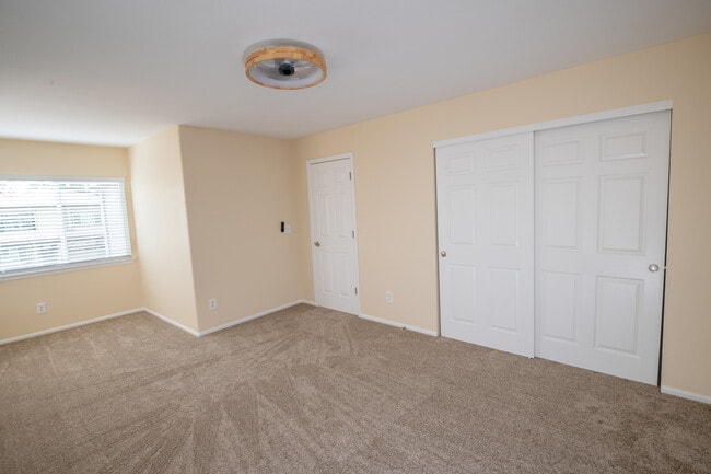 Building Photo - 9952 Melbourne Cir