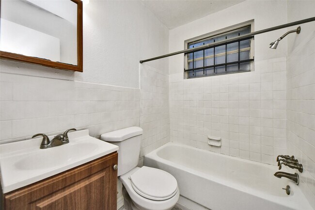 Building Photo - 3727 Prudence Dr