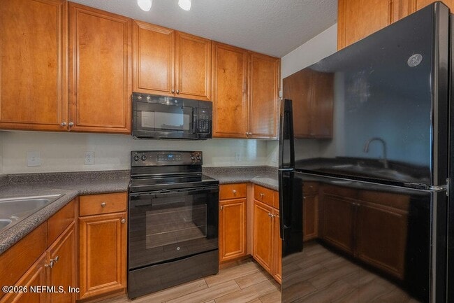 Building Photo - 19 Arbor Club Dr