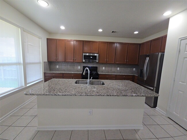 Building Photo - 11722 Wren Crossing Dr