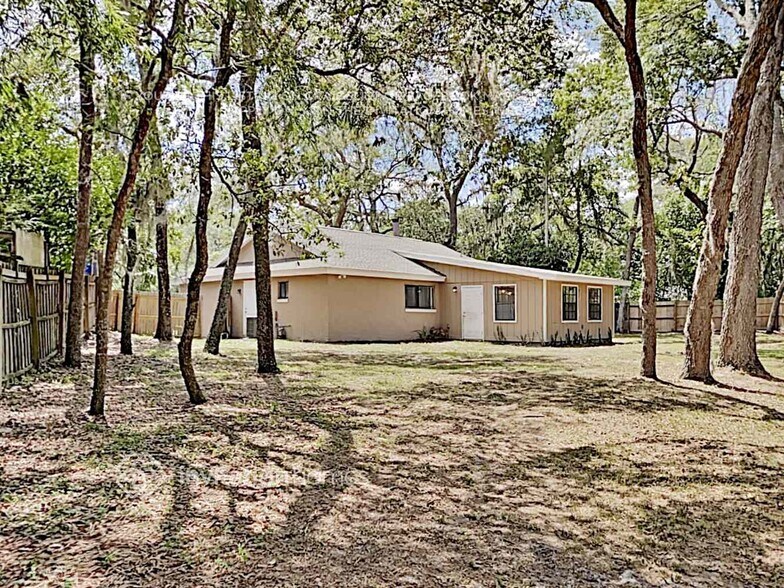 Building Photo - 104 Ramblewood Dr