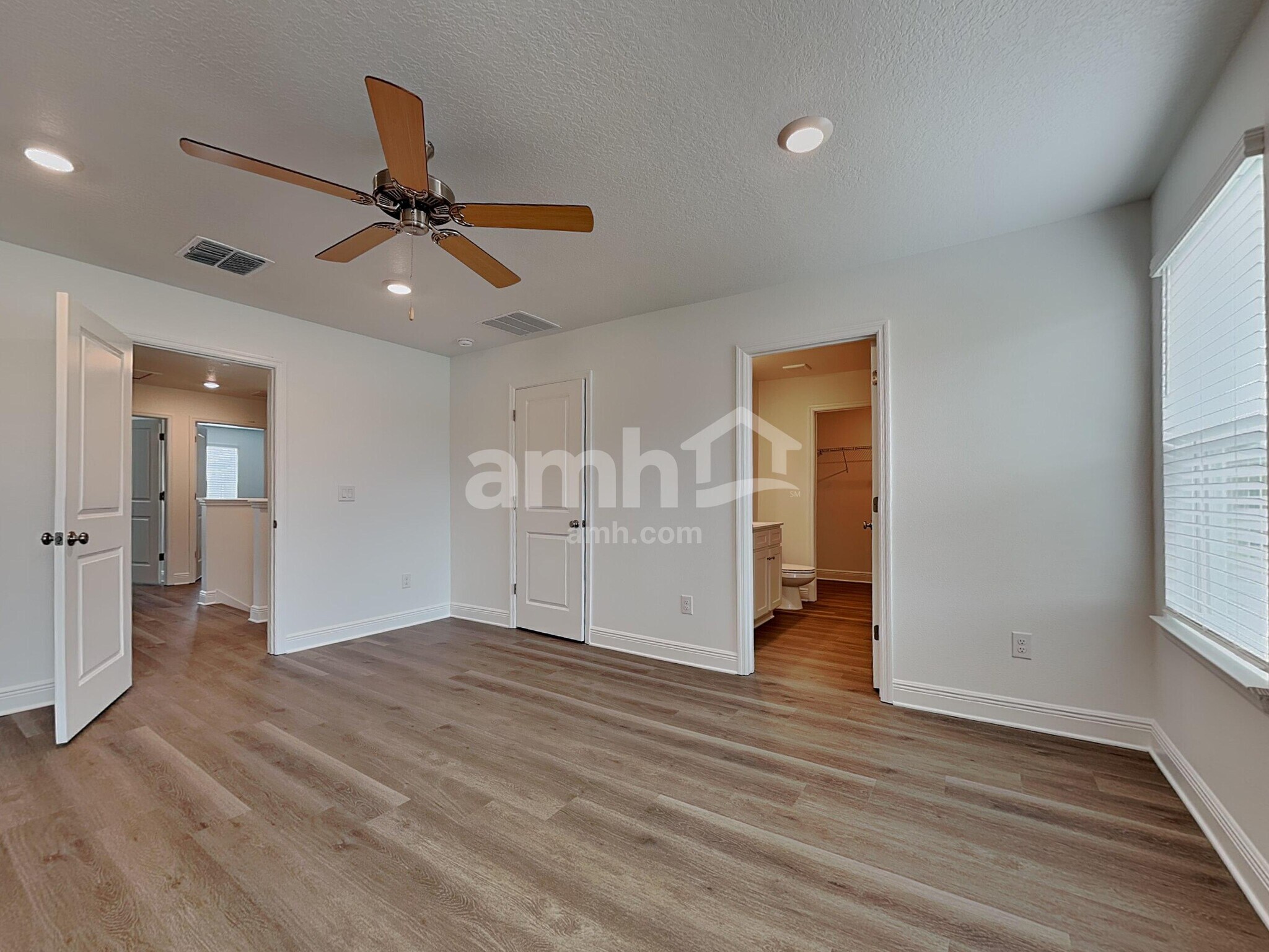 Building Photo - 6773 Atlantic Bch Ave