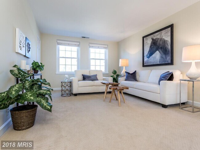 Building Photo - 3468 S Stafford St