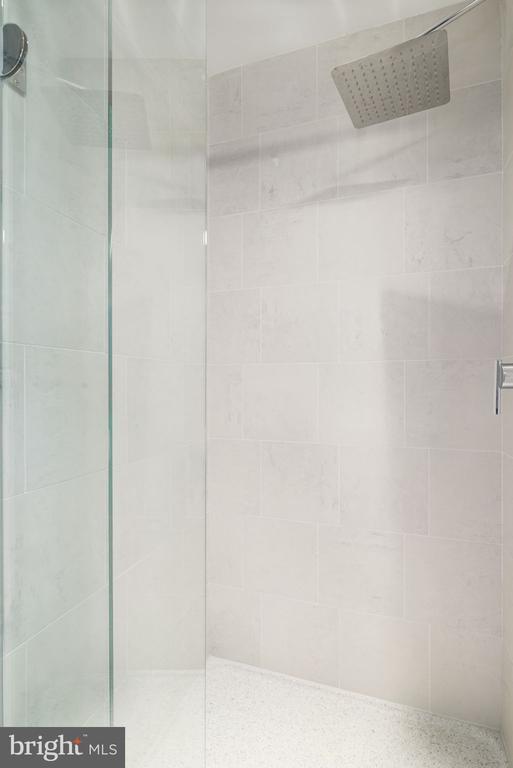 Building Photo - 2101 Market St