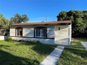 Building Photo - 3 bedroom in Opa Locka FL 33054
