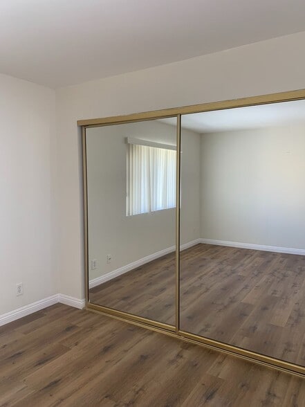 Building Photo - 1116 Elm Ave