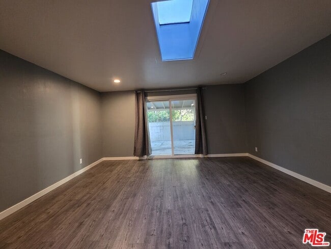 Building Photo - 375 N Avenue 52