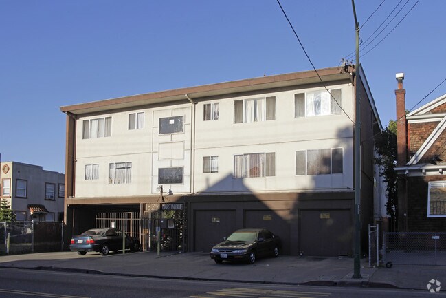 Building Photo - 1825 Fruitvale Ave