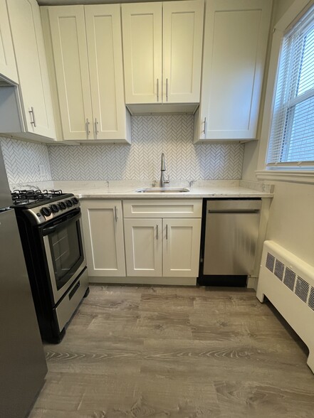 Building Photo - 92 Winthrop Shore Dr