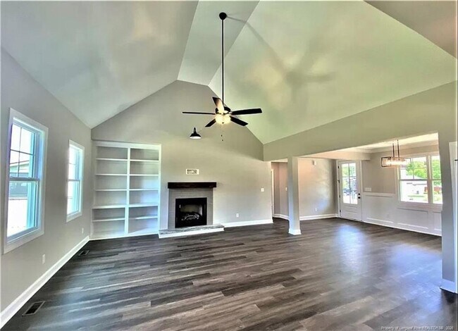 Building Photo - 442 W Summerchase Dr