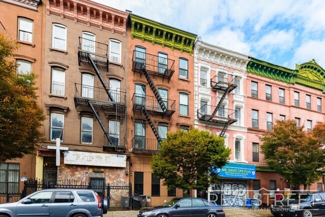 Building Photo - BRAND NEW 2 Bed in Bed Stuy!