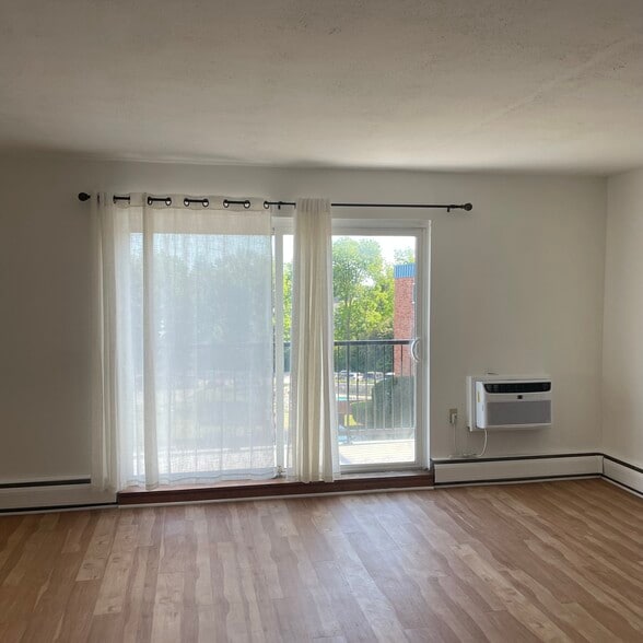 Building Photo - 120 N Bethlehem Pike