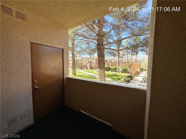 Building Photo - 1050 E Cactus Ave