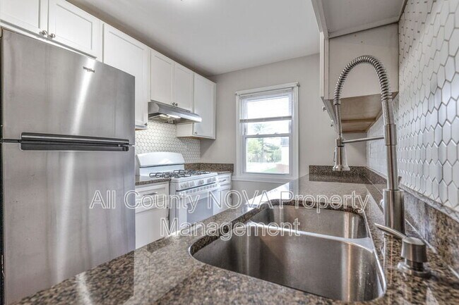 Building Photo - 50 Old Enterprise Rd