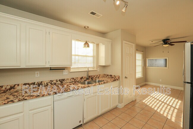 Building Photo - 50 Cheryl Cir