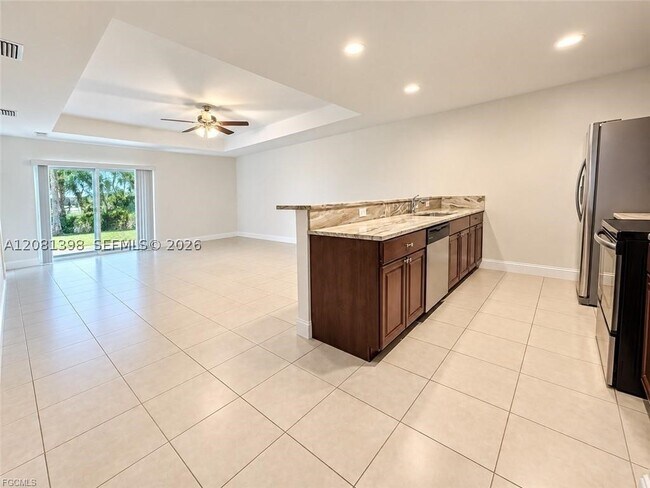 Building Photo - 1310 SW 7th Ct