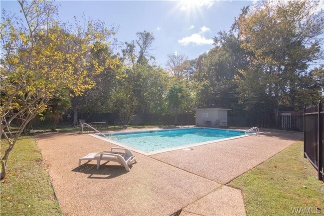 Building Photo - 307 BLUE WAVE PROPERTIES, LLC