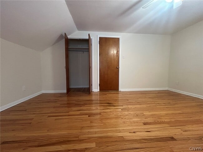 Building Photo - 3 Wills Dr