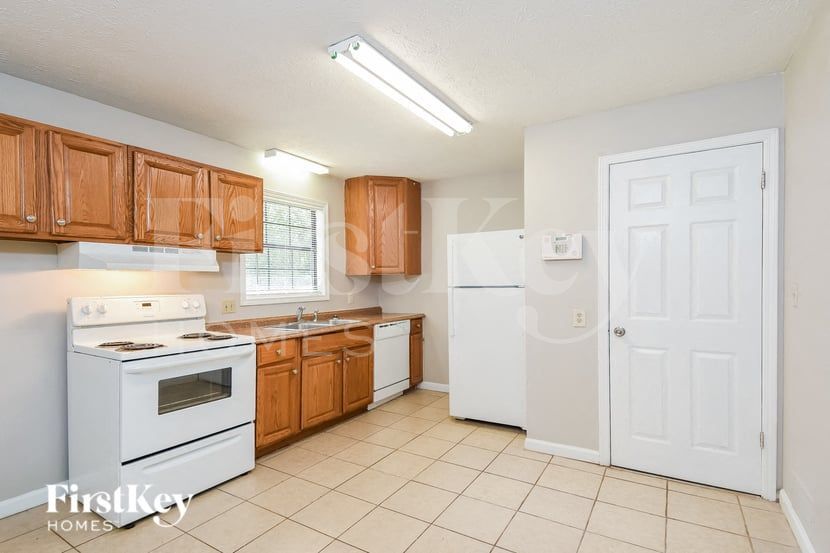 Building Photo - 1781 Silver Leaf Ct SW