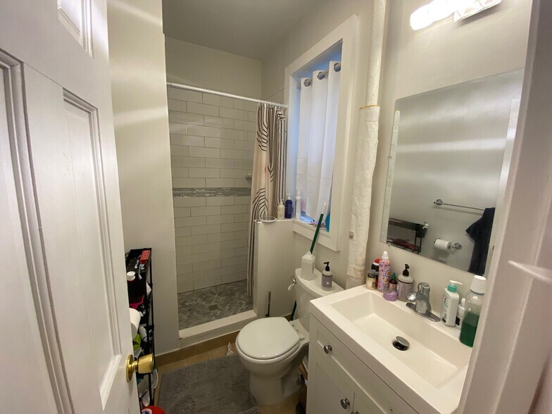 Building Photo - 1189 Commonwealth Ave