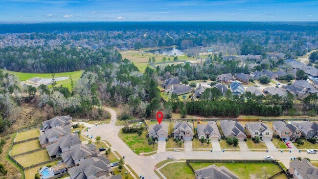 Building Photo - 196 Chestnut Meadow Dr