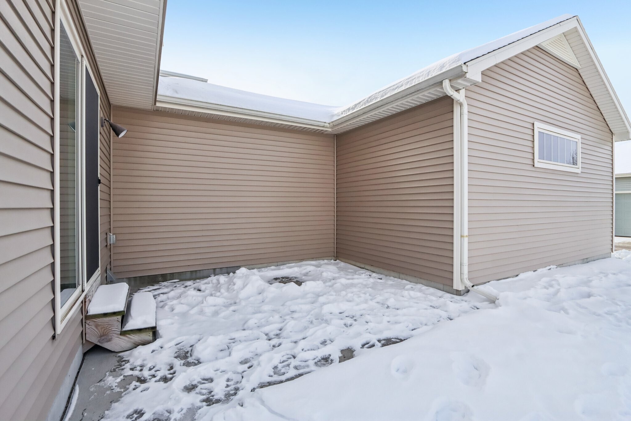 Building Photo - 204 Sugar Maple Ln