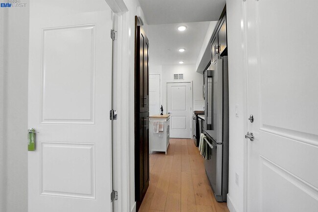 Building Photo - 29438 Urbia Way