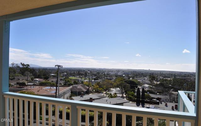Building Photo - 3305 Hilltop Dr