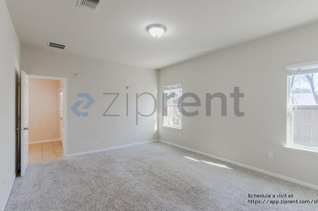 Building Photo - 1700 Atlantica St