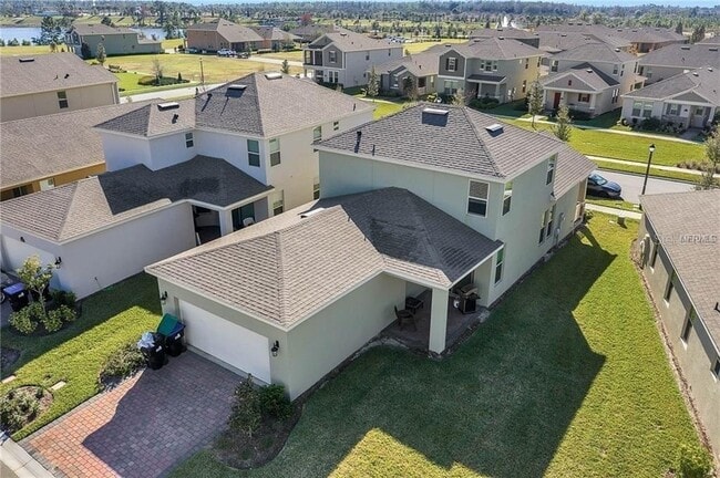 Building Photo - 16067 Pebble Blf Lp