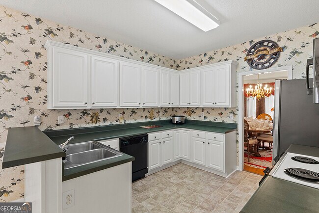 Building Photo - 643 Millrun Ct