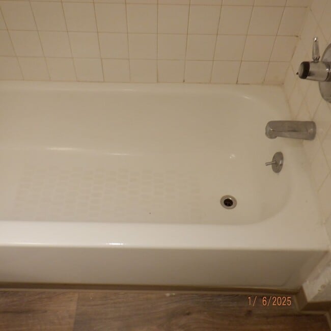 Building Photo - 83-3-2