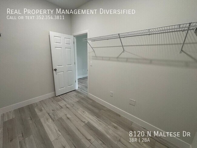 Building Photo - 8120 N Maltese Dr