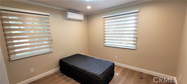 Building Photo - 1845 N Santa Anita Ave