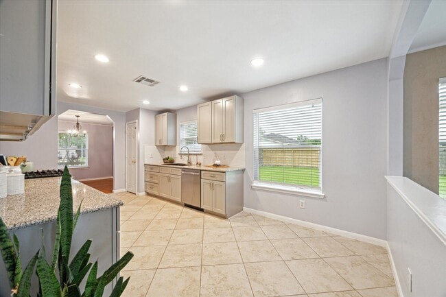 Building Photo - 3402 Fox Ct