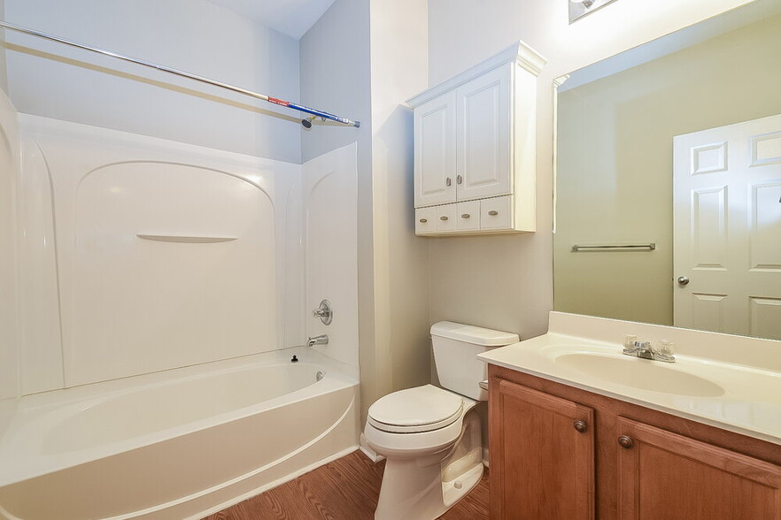 Building Photo - 3643 Roseman Landing