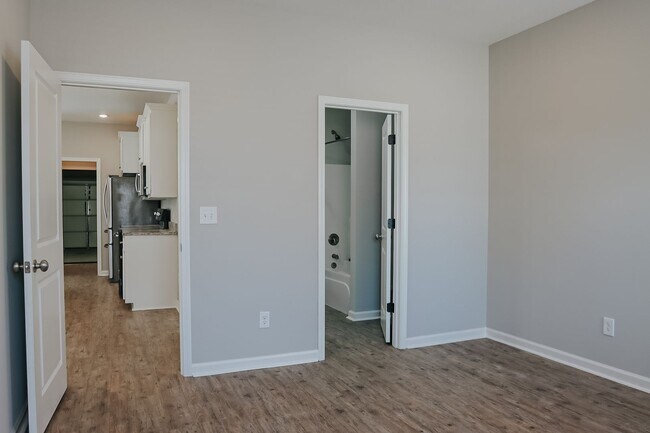 Building Photo - Family Home in Shelbi Place Available June 2026