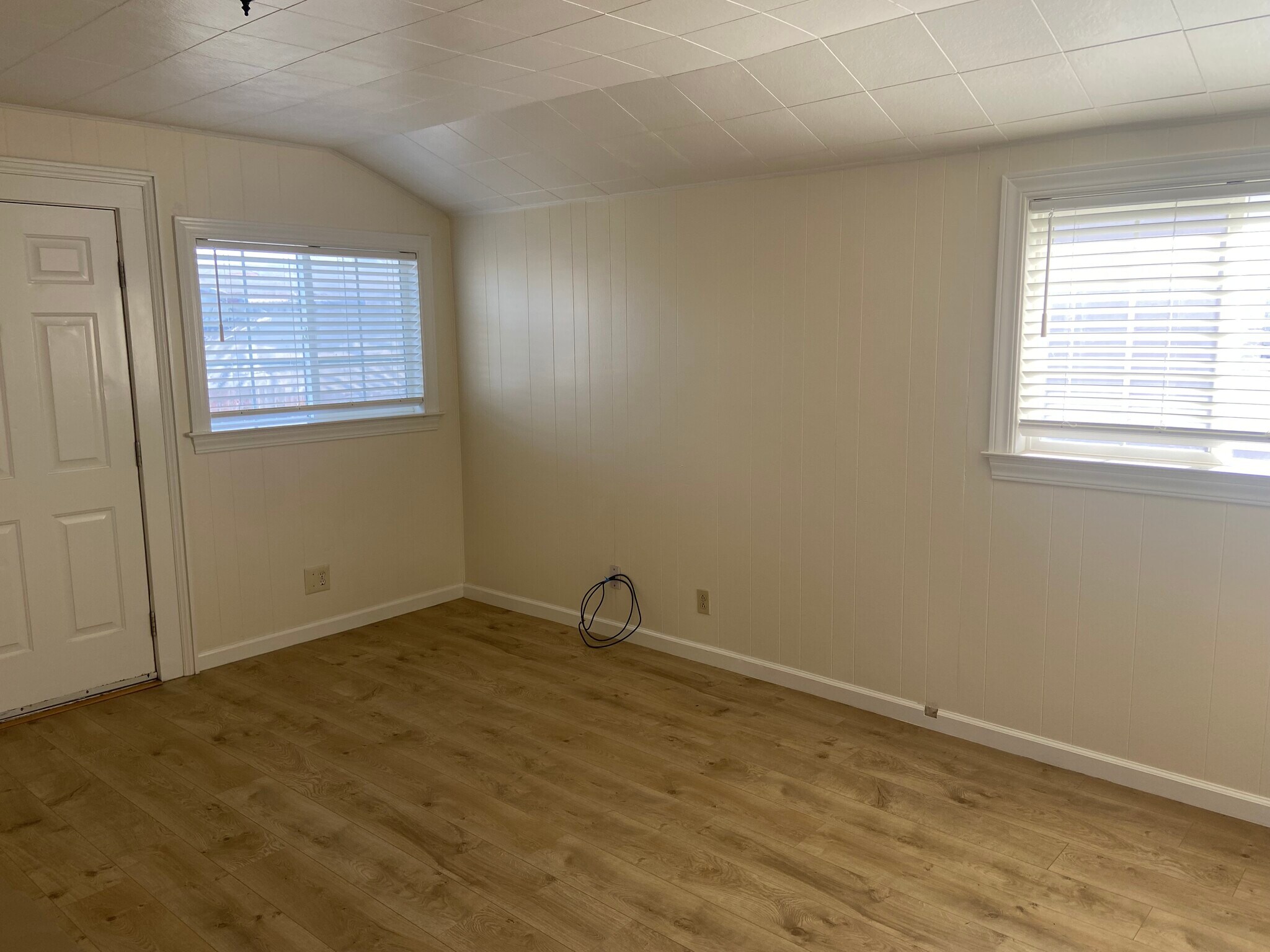 Building Photo - 1237 West Ave