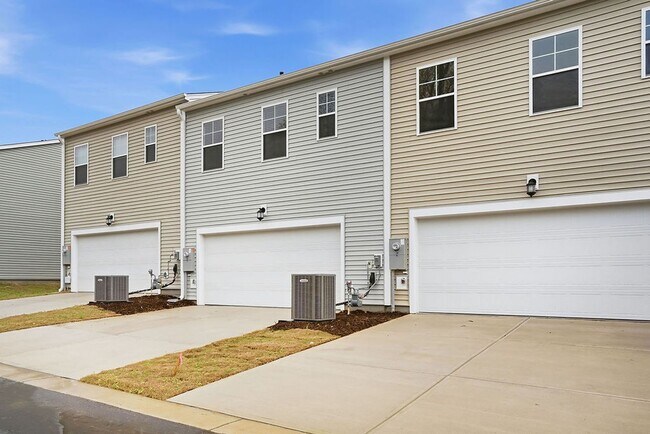 Building Photo - BRAND NEW! 3 Bedroom Home in Sanford NC with Loft, Smart Home Features & Community Pool coming soon!