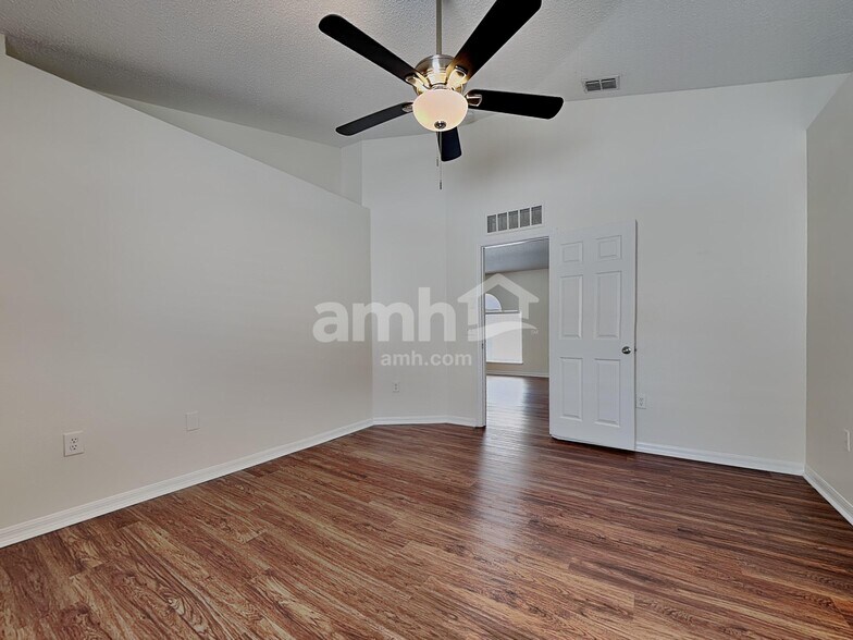 Building Photo - 2946 Mingo Dr