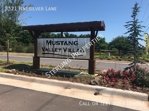 Building Photo - 2521 Finesilver Ln