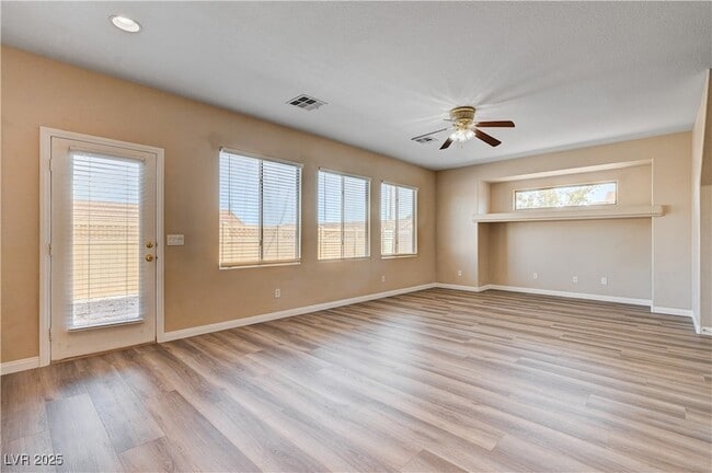 Building Photo - 5716 Breezy Wind Ct