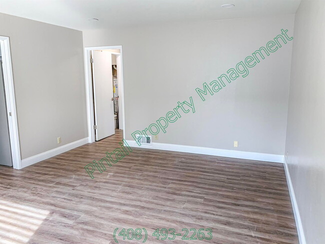 Building Photo - 817 Harrison St