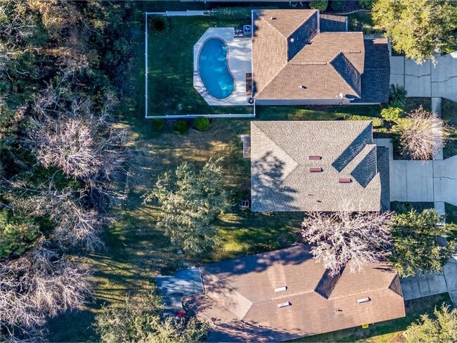 Building Photo - 26918 Stillbrook Dr