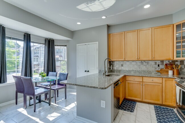 Building Photo - 13032 Limestone Ct